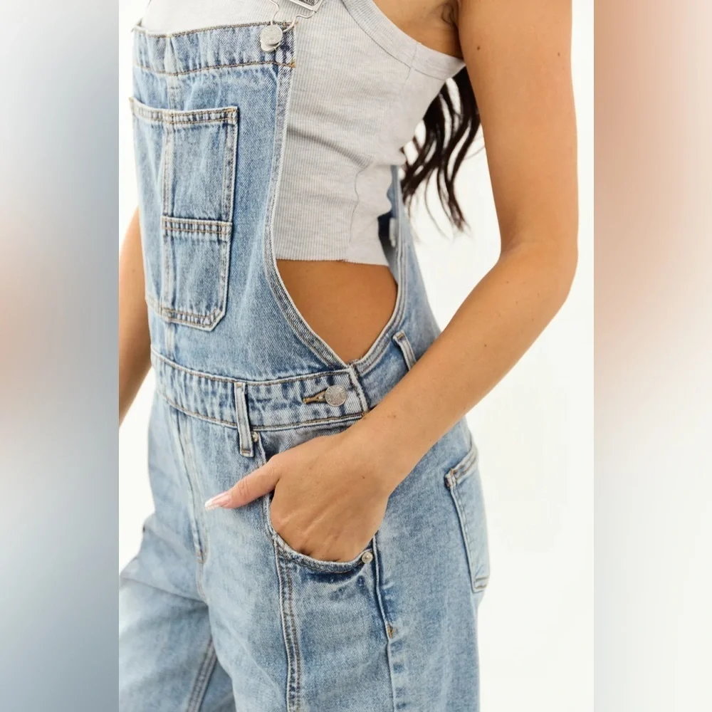 NWT Saige Denim Barrel Horseshoe Light Washed Relaxed Fit Jean Overalls - Picture 7 of 7